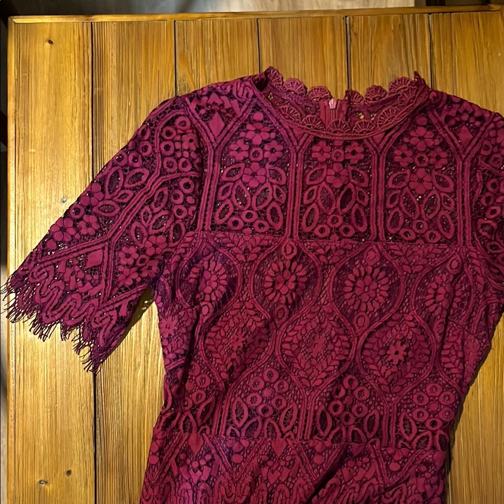 Lulus remarkable Burgundy Lace Dress